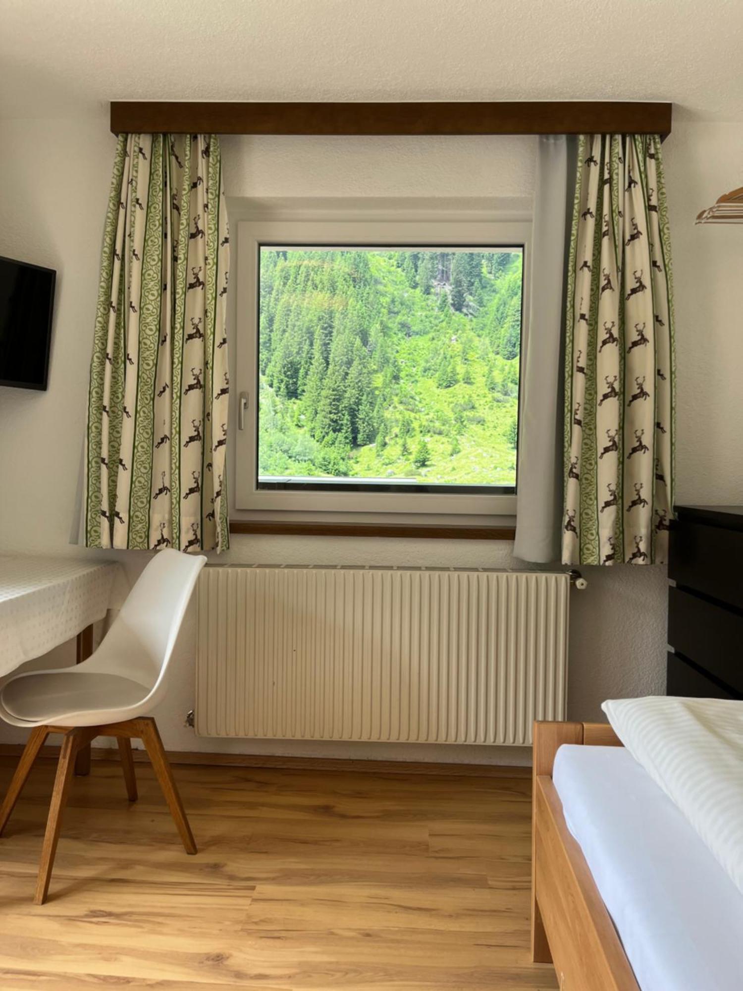 Pension Anna Hotel Sankt Leonhard im Pitztal Ngoại thất bức ảnh